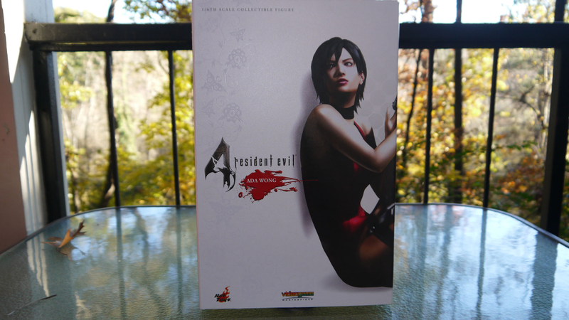 Illustration for article titled Hot Toys' Ada Wong Is Lovely, But Can She Pull Off That Dress?